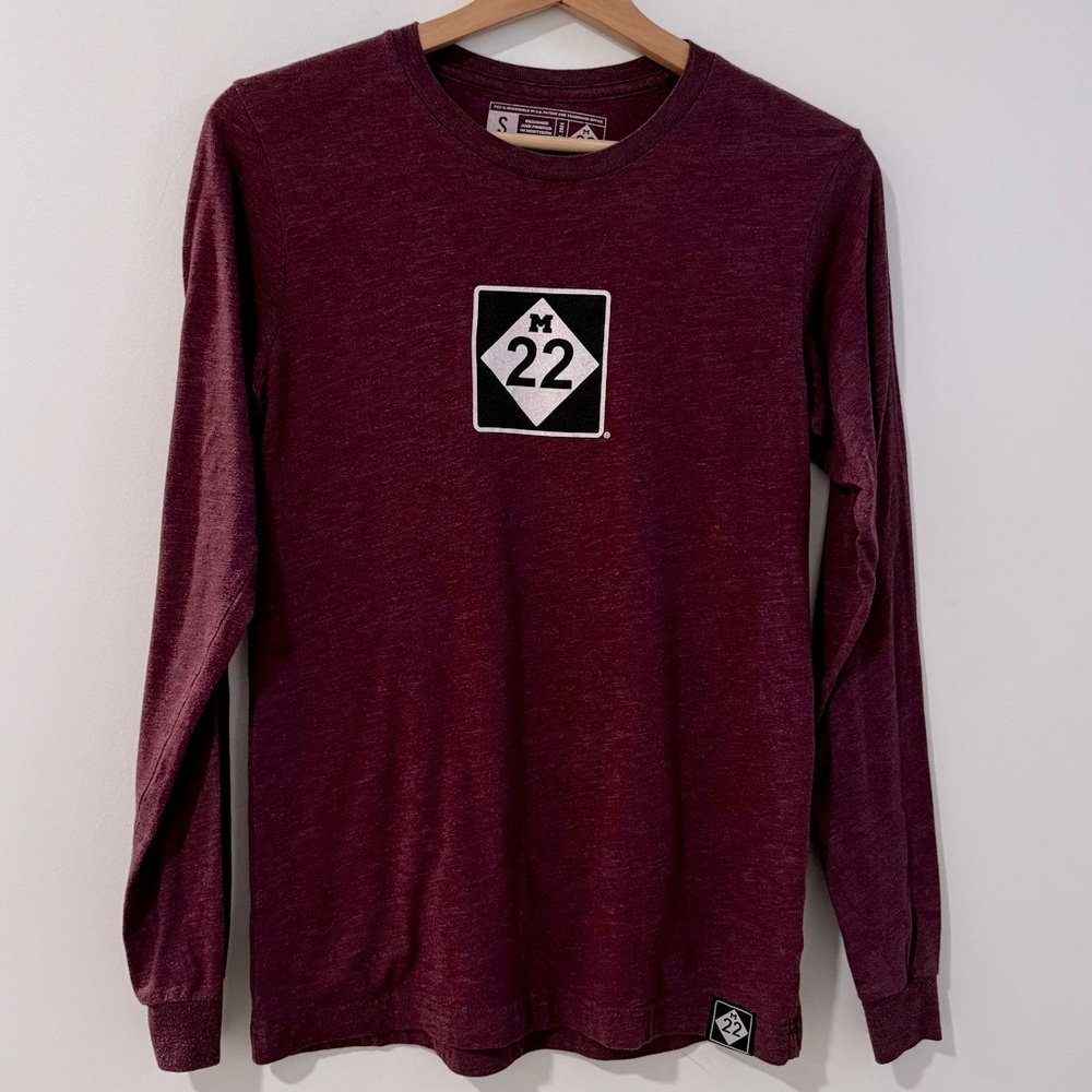 Woman’s M22 Long Sleeve Top Small